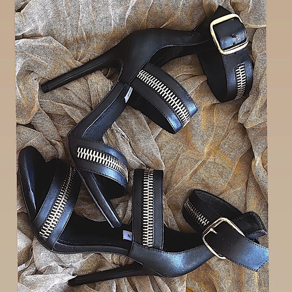 Steve Madden Heels size 8